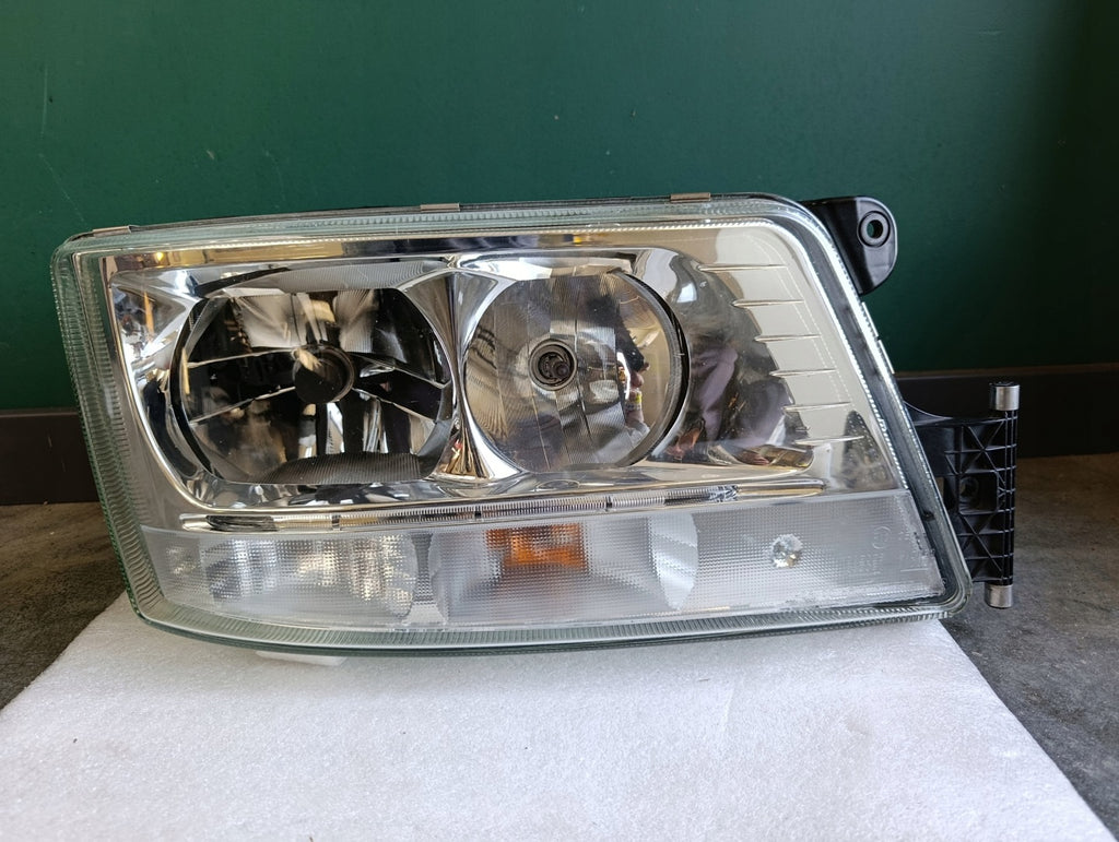 Frontscheinwerfer Man 81251016768KOD 85122000 Rechts Scheinwerfer Headlight SCH5730756056mc