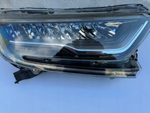 Laden Sie das Bild in den Galerie-Viewer, Frontscheinwerfer Honda Crv V W3912 Rechts Scheinwerfer Headlight SCH3601168662pb
