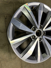 Load image into Gallery viewer, 1x Alufelge 17 Zoll 7.0" 5x112 2GA601025K VW T-Roc I Rim Wheel FEL2626517154fu