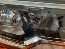 Laden Sie das Bild in den Galerie-Viewer, Frontscheinwerfer Renault Kangoo E-Tech 260110108R Rechts Scheinwerfer Headlight SCH7421814451px