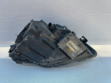 Laden Sie das Bild in den Galerie-Viewer, Frontscheinwerfer Audi A4 B7 8E0941003 Xenon Ein Stück (Rechts oder Links) SCH6421999110wq