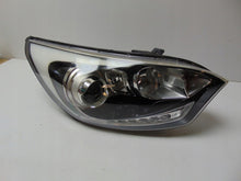 Laden Sie das Bild in den Galerie-Viewer, Frontscheinwerfer Kia Rio III Rechts Scheinwerfer Headlight SCH3563056499ya