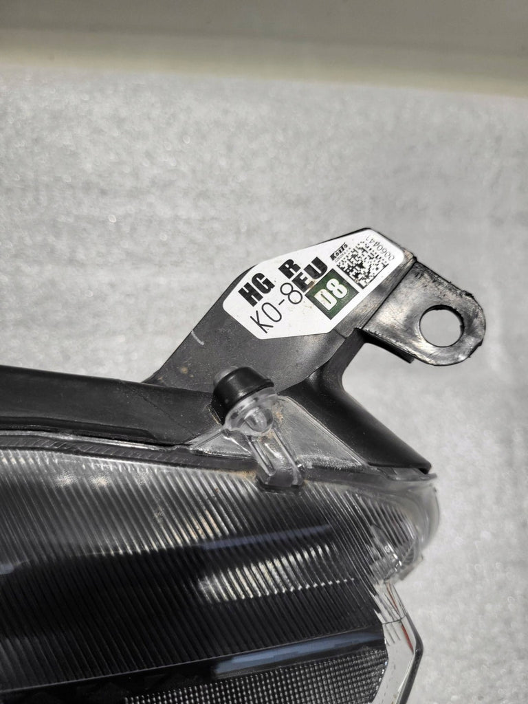 Frontscheinwerfer Toyota Yaris EUK08 Rechts Scheinwerfer Headlight SCH4933935521tk