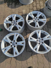 Laden Sie das Bild in den Galerie-Viewer, 4x Alufelge 17 Zoll 7.5" 5x112 38ET 8W0601025K Audi A4 Rim Wheel FEL8549796365td