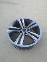 Laden Sie das Bild in den Galerie-Viewer, 1x Alufelge 18 Zoll 7.0" 5x112 43ET 5NA601025AQ VW Tiguan Rim Wheel FEL2874941059ak