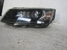 Laden Sie das Bild in den Galerie-Viewer, Frontscheinwerfer Skoda Octavia III 5E1941015 85122000 Xenon Links Headlight SCH5870236901nz