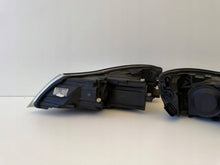 Laden Sie das Bild in den Galerie-Viewer, Frontscheinwerfer Skoda Octavia II 1Z1941016F Ein Stück (Rechts oder Links) SCH6727538298or