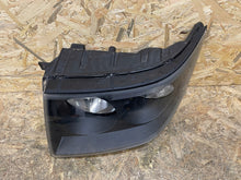 Laden Sie das Bild in den Galerie-Viewer, Frontscheinwerfer VW Crafter 1ER011592 Rechts Scheinwerfer Headlight SCH1657245900ze