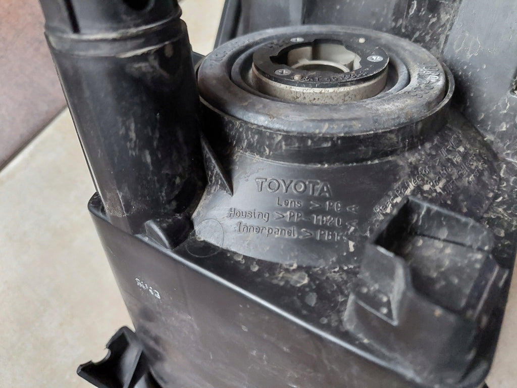Frontscheinwerfer Toyota III Rechts Scheinwerfer Headlight SCH2256675031fj