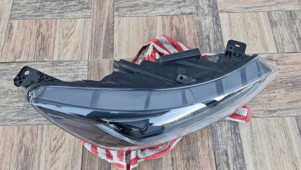 Frontscheinwerfer Ford Focus NX7B-13E016-AG LED Rechts Scheinwerfer Headlight SCH8719211300tl