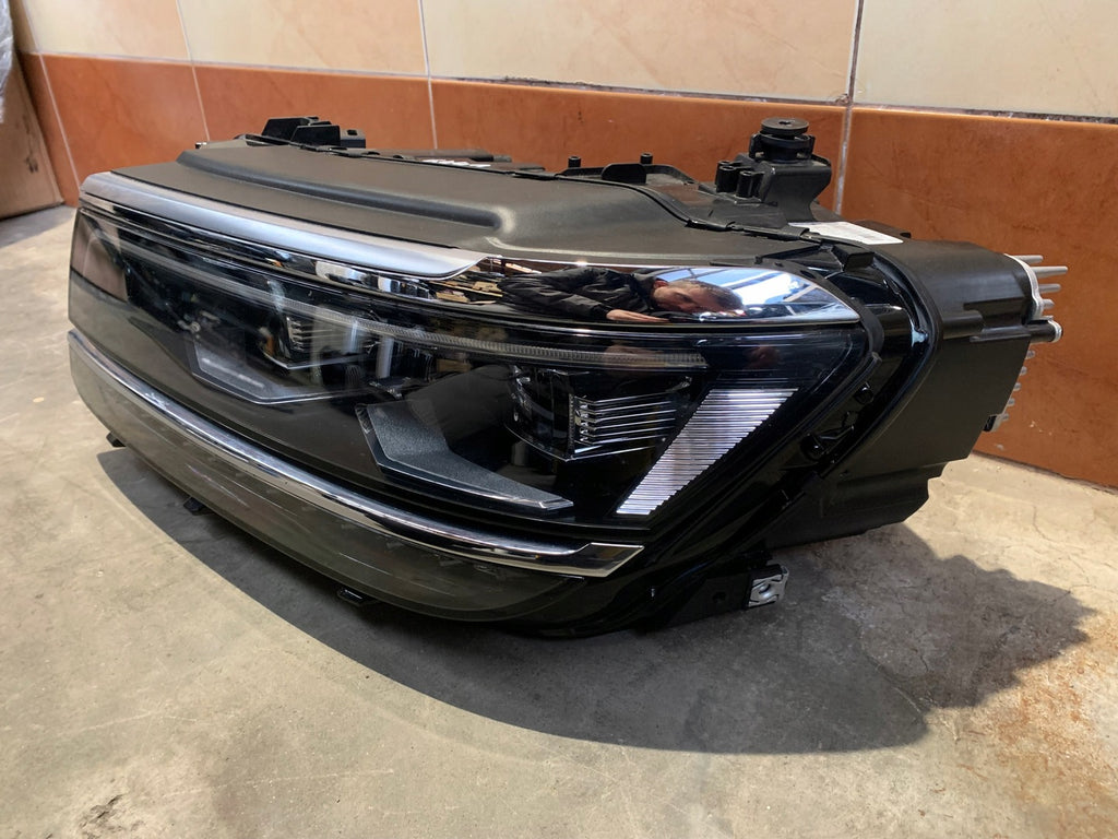 Frontscheinwerfer VW Tiguan 5NB941081E Links Scheinwerfer Headlight SCH3331408753bo