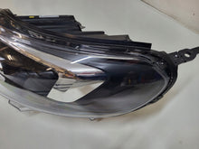 Laden Sie das Bild in den Galerie-Viewer, Frontscheinwerfer Opel Vivaro C Zafira Life 9832837680 Xenon Links Headlight