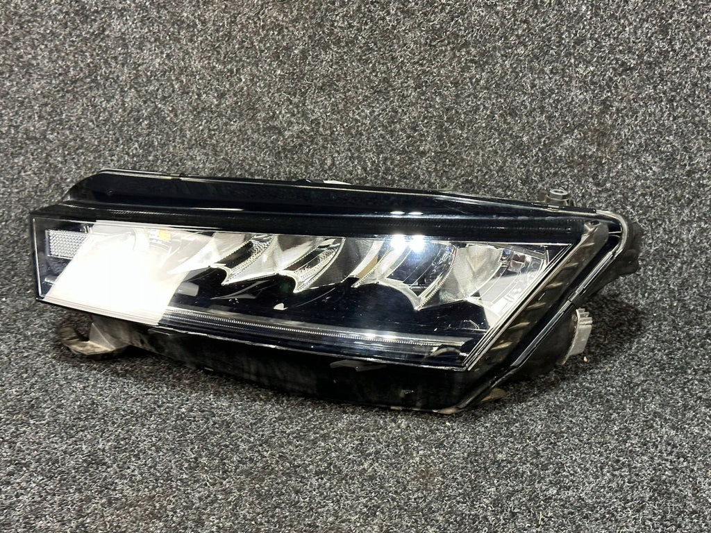 Frontscheinwerfer Skoda Octavia IV 5E4941015 Full LED Links Headlight SCH4577321016wq