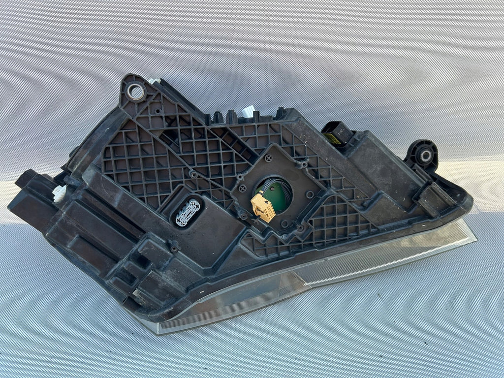 Frontscheinwerfer Skoda Superb III 3V1941015B LED Ein Stück (Rechts oder Links)