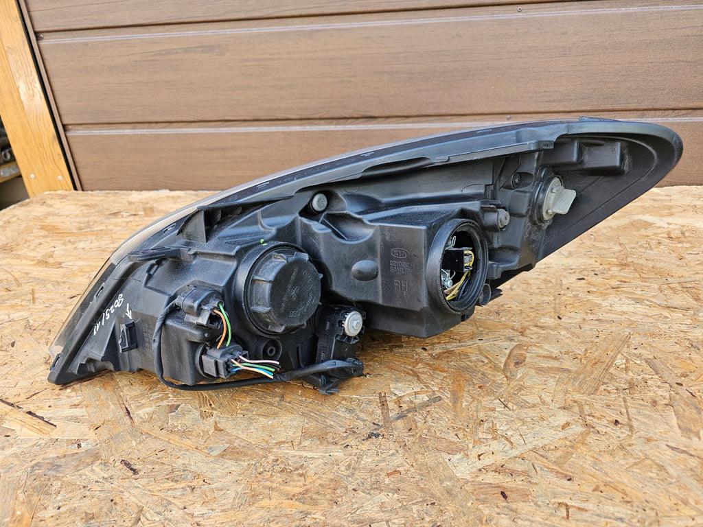 Frontscheinwerfer Kia Ceed 92101-1 Rechts Scheinwerfer Headlight