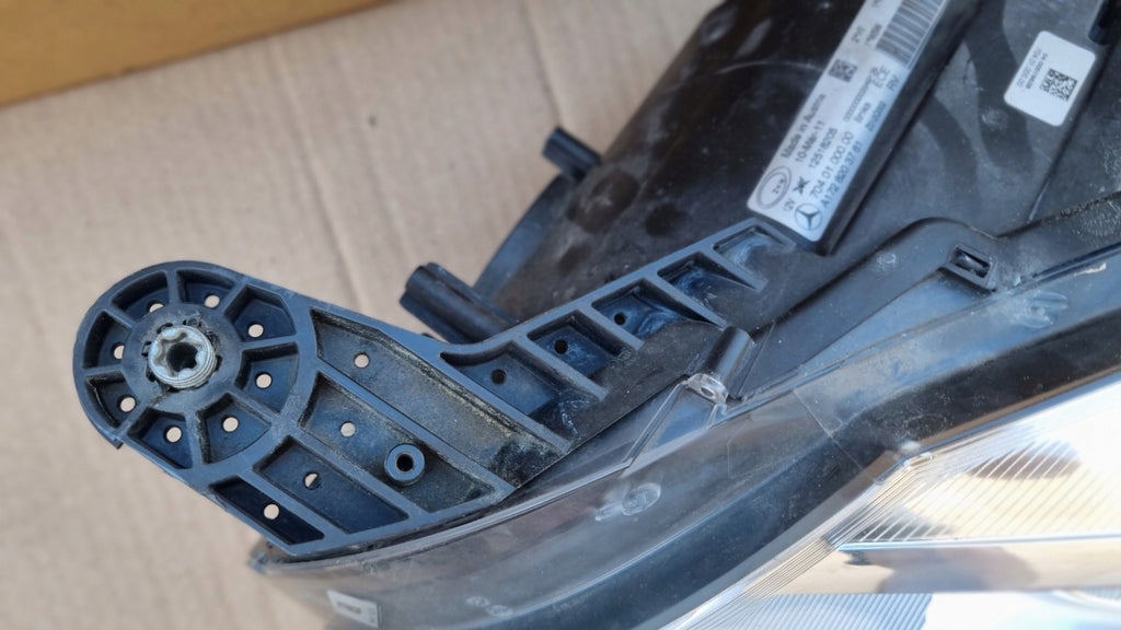 Frontscheinwerfer Mercedes-Benz Slk A1728203761 LED Rechts oder Links