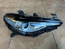 Laden Sie das Bild in den Galerie-Viewer, Frontscheinwerfer Alfa Romeo Giulia 50547570 Xenon Rechts Scheinwerfer Headlight SCH8246553165ec