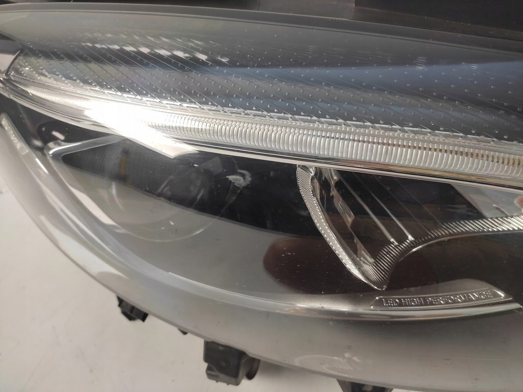 Frontscheinwerfer Mercedes-Benz W246 A2469062801 LED Rechts Headlight SCH4950638300mn