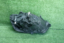 Laden Sie das Bild in den Galerie-Viewer, Frontscheinwerfer Mercedes-Benz Cla A1189061900 Links Scheinwerfer Headlight SCH8972803305iq
