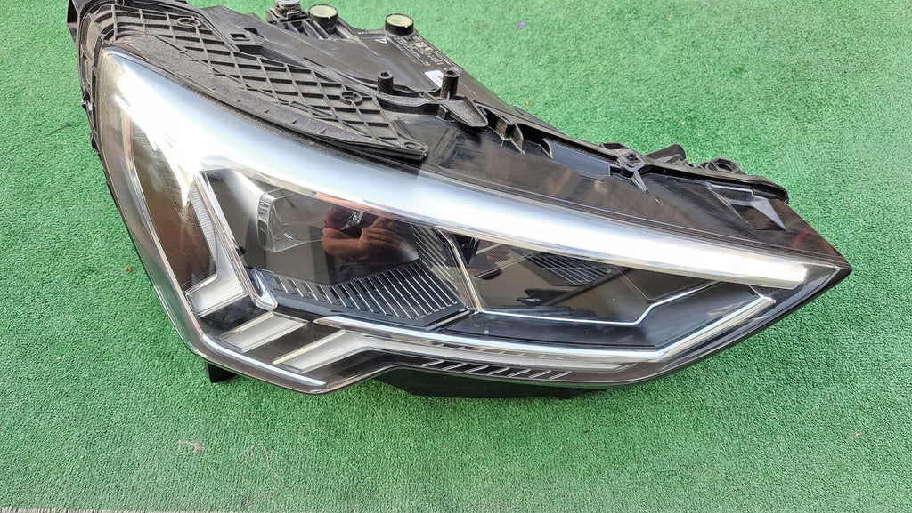 Frontscheinwerfer Audi Q3 83A941034 Rechts Scheinwerfer Headlight