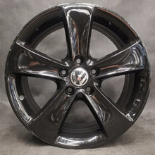 Laden Sie das Bild in den Galerie-Viewer, 4x Alufelge 17 Zoll 6.5" 5x112 39ET Glanz Silber 3C8601025F VW Scirocco Passat FEL9895278420ez