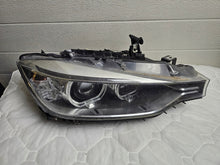 Laden Sie das Bild in den Galerie-Viewer, Frontscheinwerfer BMW F30 F31 7259526 7296090 Rechts Scheinwerfer Headlight SCH5676123657uo