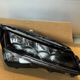 Frontscheinwerfer Skoda Superb III 3V1941016C 7060970301 Rechts Headlight SCH9366278013sk