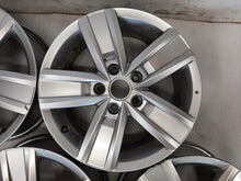 Laden Sie das Bild in den Galerie-Viewer, 4x Alufelge 17 Zoll 7.0" 5x120 55ET Glanz Silber 7E0601025 VW Multivan Rim Wheel FEL9750489747zd