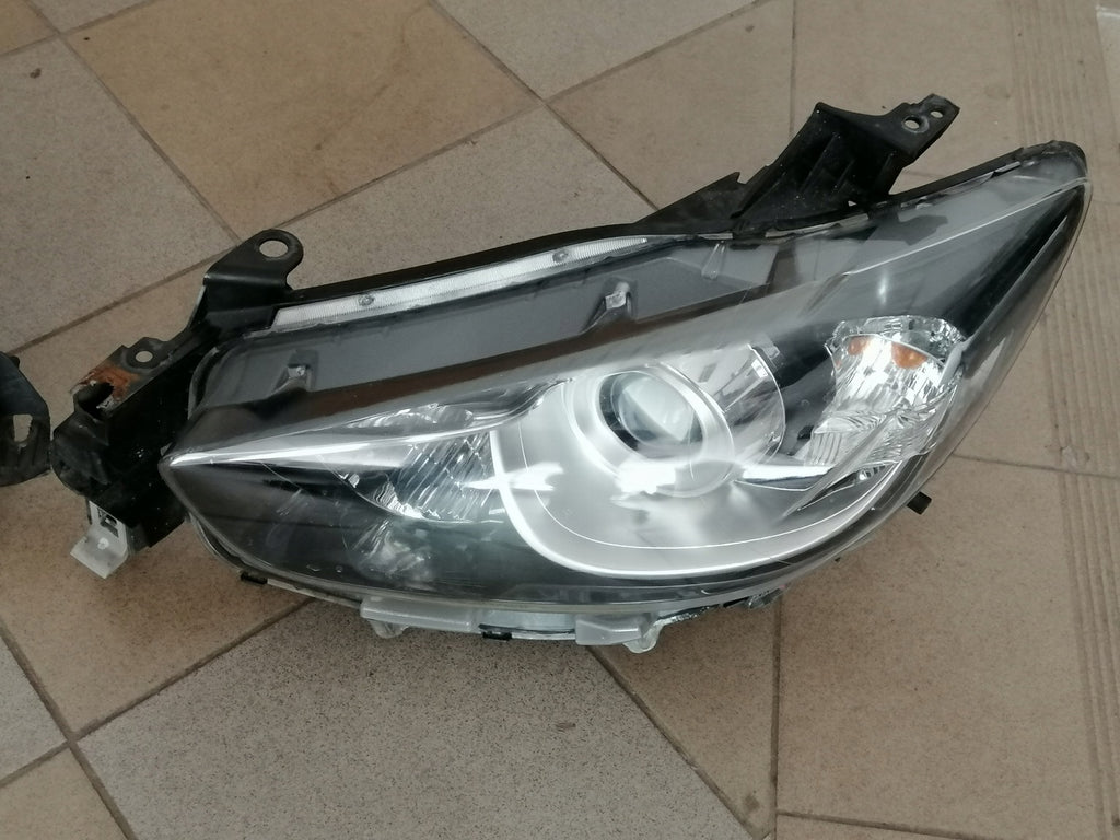 Frontscheinwerfer Mazda Cx5 Cx-5 KD7751040D LED Ein Stück (Rechts oder Links)