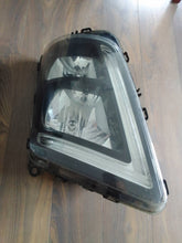 Load image into Gallery viewer, Frontscheinwerfer Volvo 84170202 Rechts Scheinwerfer Headlight SCH7056393825av