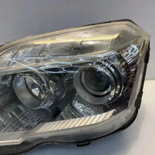 Laden Sie das Bild in den Galerie-Viewer, Frontscheinwerfer Mercedes-Benz 12518205 A2048204761 Links Headlight SCH1457327551rt