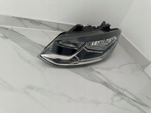 Laden Sie das Bild in den Galerie-Viewer, Frontscheinwerfer VW Polo 6C1941005 Links Scheinwerfer Headlight SCH1268730340ee