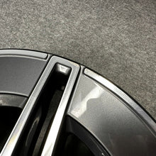 Load image into Gallery viewer, 1x Alufelge 18 Zoll 9.0" 5x112 58ET A2064016600 Mercedes-Benz Rim Wheel FEL8119108981es