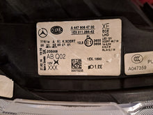 Load image into Gallery viewer, Frontscheinwerfer Mercedes-Benz Vito W447 A4479064700 Rechts Headlight