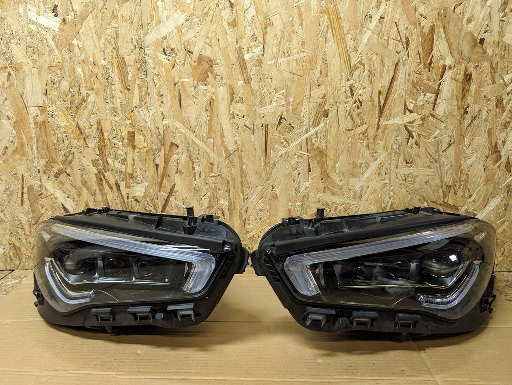 Frontscheinwerfer Mercedes-Benz Cla Ein Stück (Rechts oder Links) Headlight