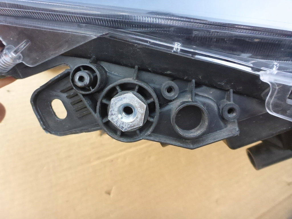 Frontscheinwerfer Toyota Corolla 81110-02S60 Rechts Scheinwerfer Headlight SCH4009030927ak