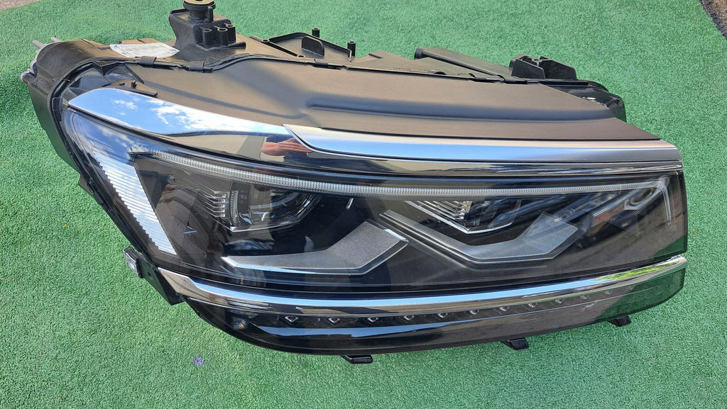 Frontscheinwerfer VW Tiguan 5NB941082D LED Rechts Scheinwerfer Headlight