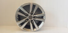 Laden Sie das Bild in den Galerie-Viewer, 1x Alufelge 17 Zoll 7.5&quot; 5x120 6866303 BMW 1 F21 F20 Rim Wheel