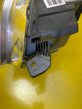 Load image into Gallery viewer, Frontscheinwerfer Peugeot Expert Traveller 9808235780 Xenon Rechts Headlight SCH6818119160hf