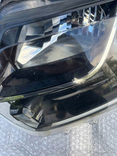 Load image into Gallery viewer, Frontscheinwerfer Dacia Duster 260609367R Links Scheinwerfer Headlight SCH5366097279gf