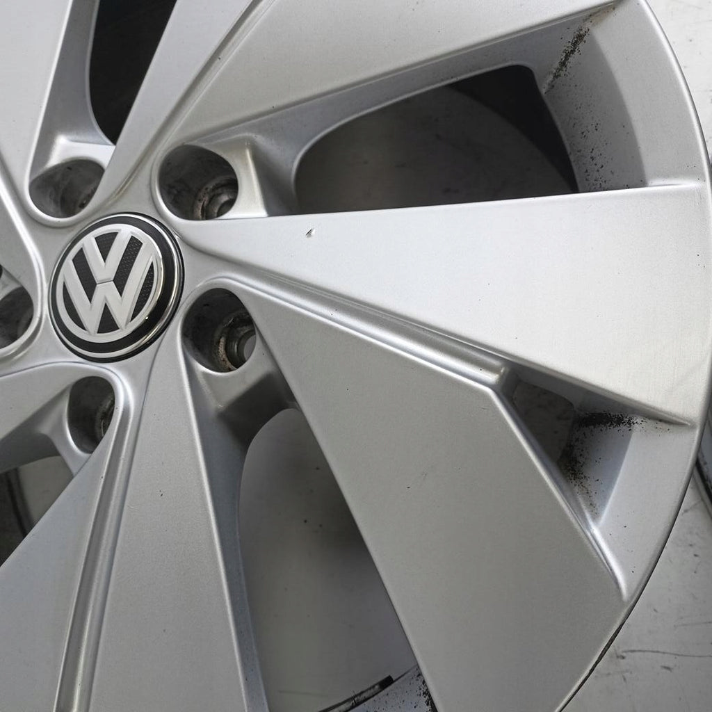 4x Alufelge 17 Zoll 6.5" 5x112 46ET 5H0601025B VW Golf VIII Touran I Rim Wheel FEL8048546517si