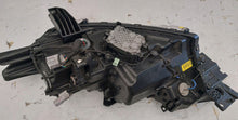 Laden Sie das Bild in den Galerie-Viewer, Frontscheinwerfer Mitsubishi Outlander III 8301D3-32 Rechts Headlight SCH9367271446xf