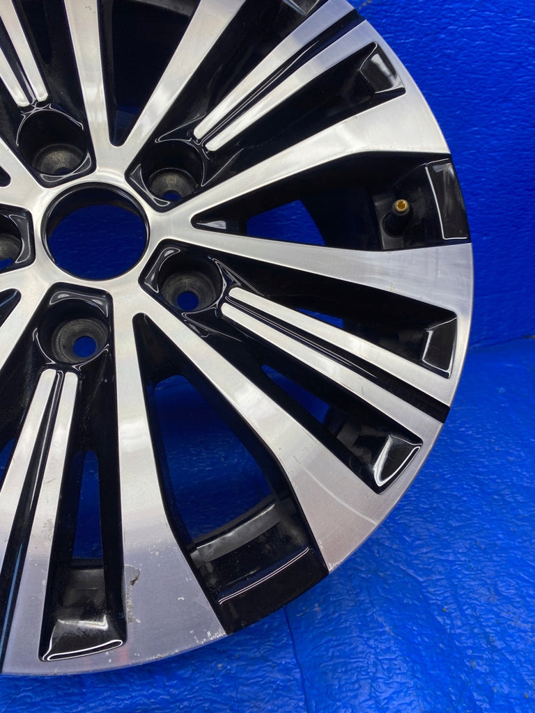 1x Alufelge 16 Zoll 6.5" 5x114.3 44ET Glanz Schwarz 403007870R Renault Zoe FEL5983370497xn