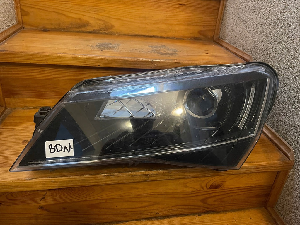 Frontscheinwerfer Skoda Superb III 1ZS011939-21 Links Scheinwerfer Headlight