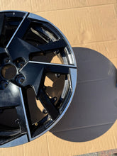 Load image into Gallery viewer, 1x Alufelge 19 Zoll 7.0" 5x108 41ET Glanz Schwarz 9839945680 Peugeot Rim Wheel FEL6667307736sp