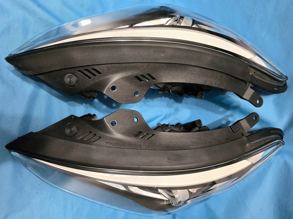 Frontscheinwerfer Hyundai Santa I Fe Xenon Ein Satz Scheinwerfer Headlight SCH4485318371zx