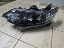 Load image into Gallery viewer, Frontscheinwerfer Mitsubishi Outlander I 8301D3-31 Links Scheinwerfer Headlight SCH8883458194wu