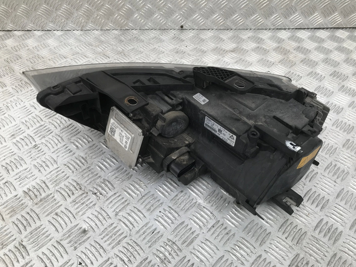Frontscheinwerfer Audi Q3 8U0941006A Rechts Scheinwerfer Headlight