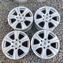 Laden Sie das Bild in den Galerie-Viewer, 4x Alufelge 17 Zoll 7.0" 6x139.7 50ET Glanz Silber Rim Wheel FEL9581347555jy