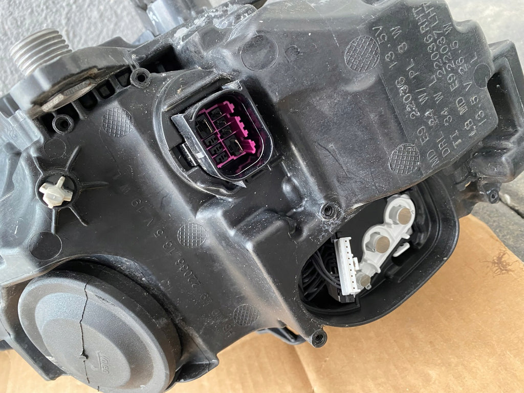 Frontscheinwerfer Audi A1 82A941033D Full LED Ein Satz Scheinwerfer Headlight